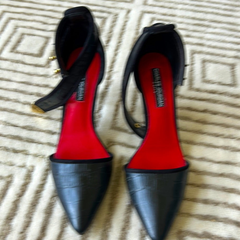 Charles jourdan 3-4 inch heel